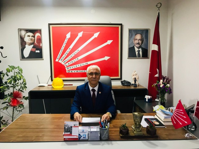 Hikmet Uzuner’in 19 Mayıs basın açıklaması.