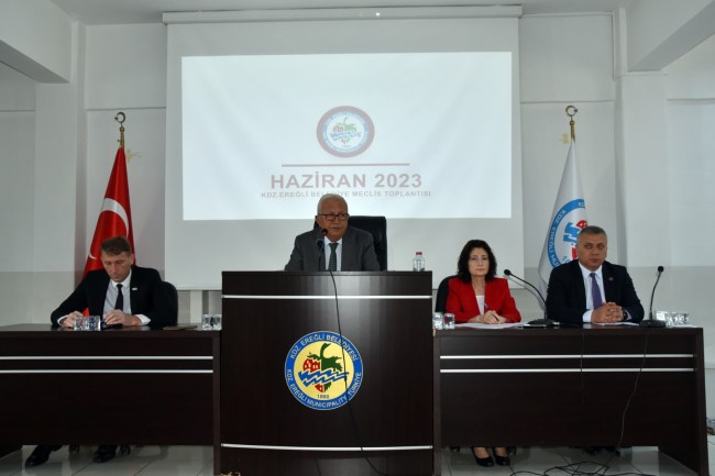 Sorunları çözmek için birlikte çalışmayı teklif etti.