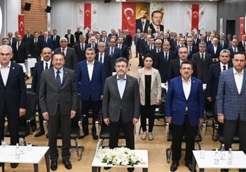 Bakan "Orman Yangınlarıyla Mücadele Toplantısı'na" katıldı.