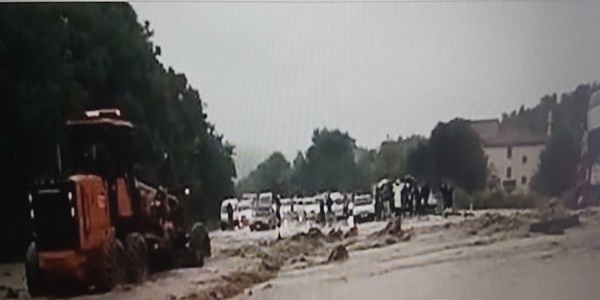 Adeta sel felaketi yaşanıyor.