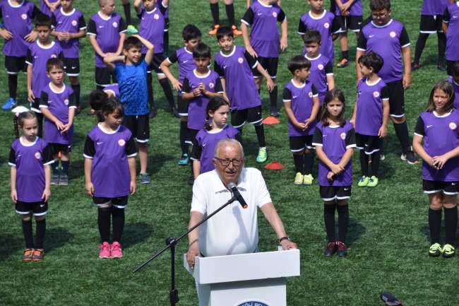 Geleceğin genç sporcuları.