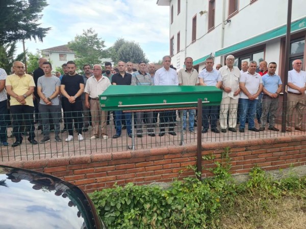 AK Parti Milletvekili Saffet Bozkurt taziyede bulundu.