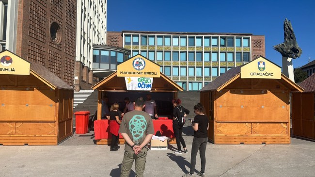 Almanya Düren kentinde ‘Kdz. Ereğli İl Olsun’ pankartı açtılar.