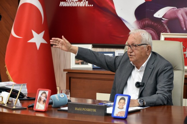 Posbıyık “Mesele sineklerle uğraşmak değil, bataklığı kurutmak”