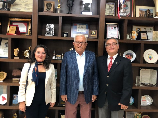 Dikmen, ilk ziyaretini Başkan Posbıyık'a yaptı.