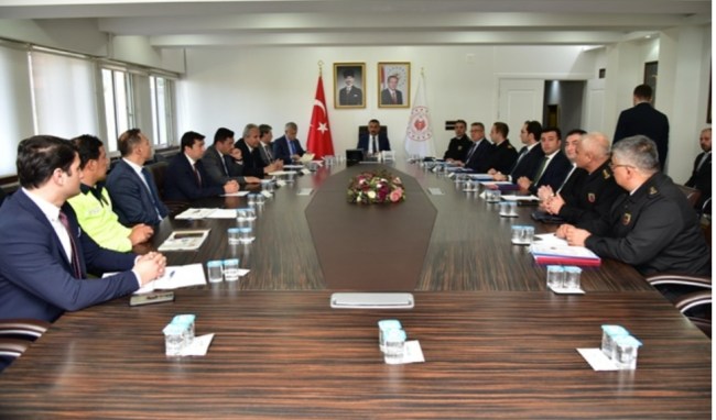 Düzensiz göç ve siber suçlarla mücadele.