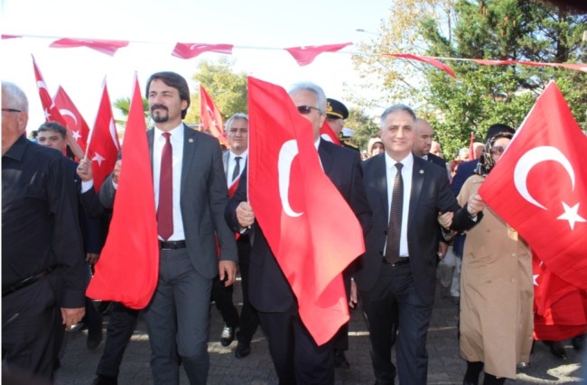 Cumhuriyet Bayramı Karadeniz Ereğli'de dolu dolu geçiyor