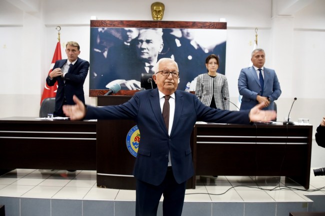 Karadeniz Ereğli lisesi'nin başarılı sporcuları ödüllendirildi.