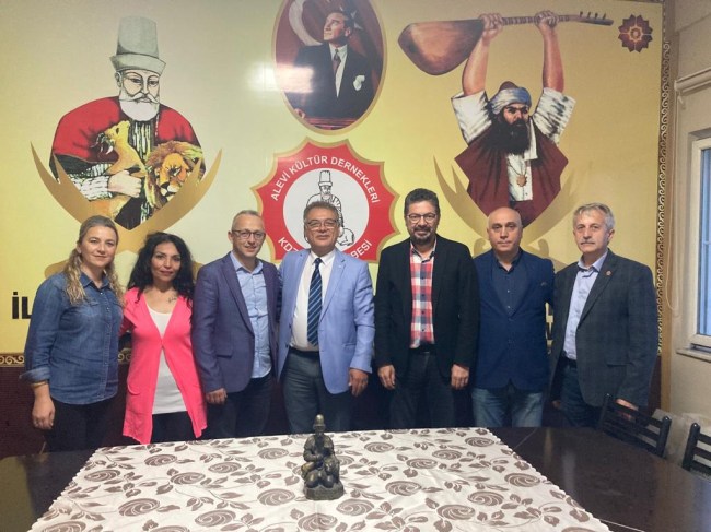Dikmen, Kdz Ereğli Alevi Kültür Derneğini ziyaret etti.