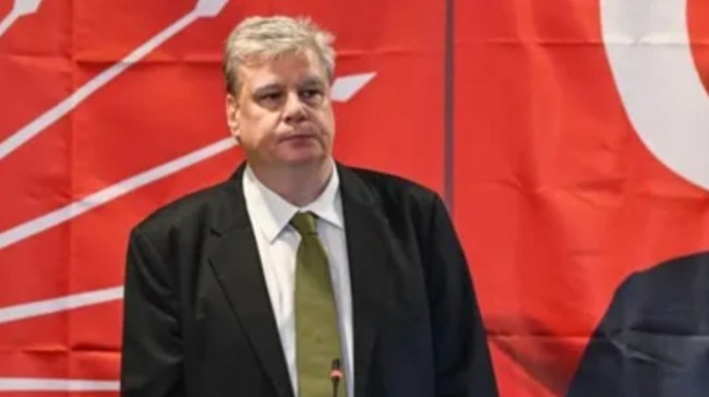 Son anda adaylıktan çekildi