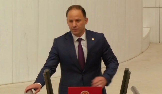 Adliye binasının taşınmasında ne türden bir kamu menfaati bulunuyor.