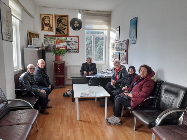 Desteklerini esirgemeyeceklerini dile getiren vakıf başkanına teşekkür ettiler.