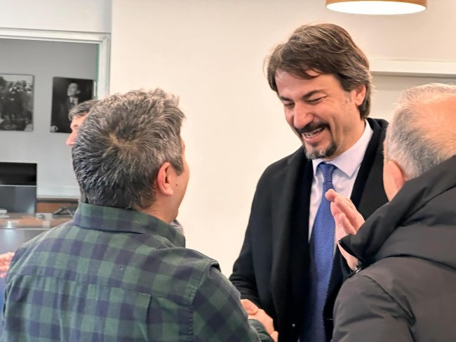 Mv. Eylem; '' Zonguldak Belediye Başkan Adayımız Tahsin Erdem ile birlikte saha ziyaretleri gerçekleştirdik. ''