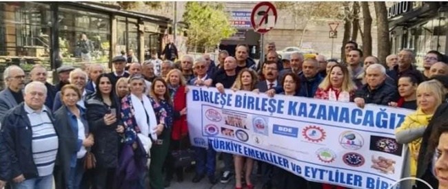 Emekliler ve EYT'liler açlık sınırı altında bir yaşama mahkum edilmelerine İSYAN ettiler.