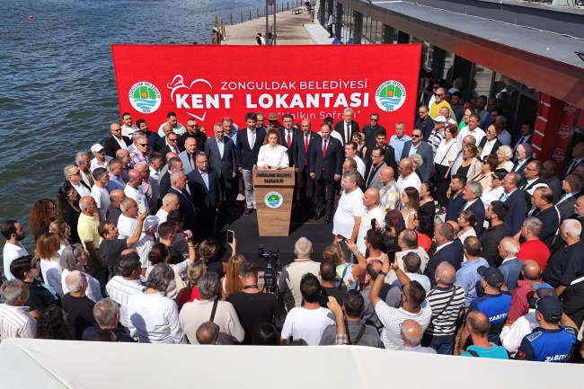 Başkan Erdem, görkemli bir şekilde kent lokantasının açılışını yaptı.