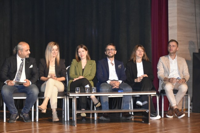 Kdz.Ereğli Halk Sağlığı Semineri ve Yürüyüş Programı Yapıldı.