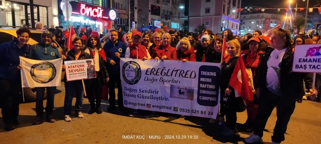 Karadeniz Ereğli Atatürk ve Cumhuriyet için yürüdü.