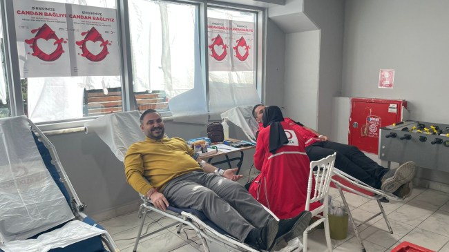 ELCAB Kablo ailesi Türk kızılay’ına kan bağışında bulundu.