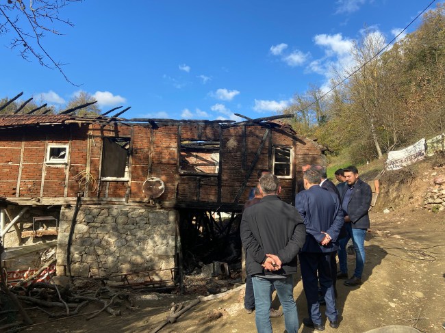 Bozkurt " her koşulda halkımızın yanında olacağız. "