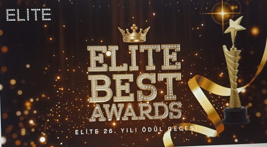 Büyük ses getiren '' Geleneğe Tutunmak '' defilesi ile Elite Dergisi'nin ödülüne layık görüldü