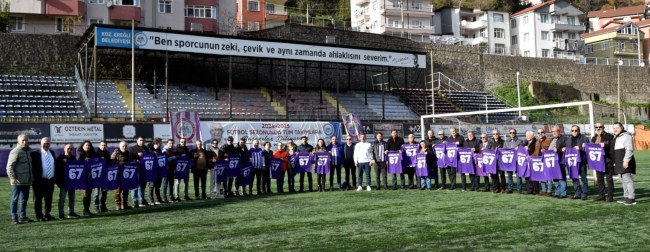 Belediyespor’a bir destekte gazetecilerden geldi.