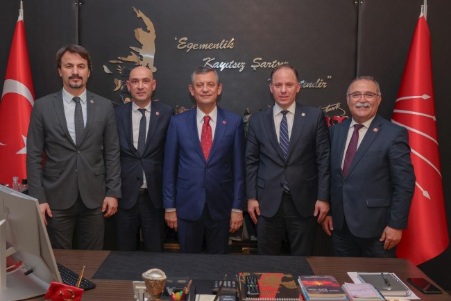 CHP Genel Merkezi'nde Cumhurbaşkanı adayının belirlenme istişaresi yapıldı