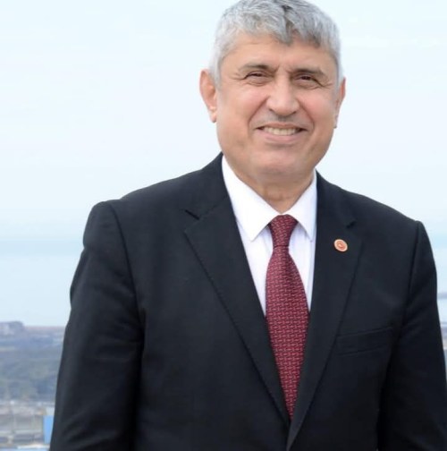 Sadık Kara, büyük bir başarı göstererek rakibi karşısında 8-1 oy ile başkanlığı kazandı