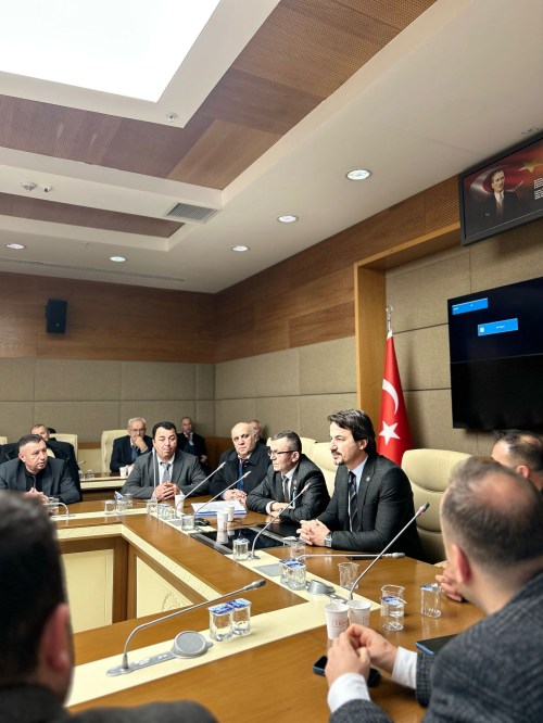 CHP Zonguldak Milletvekili Eylem Ertuğrul, basın açıklamasına katıldı.