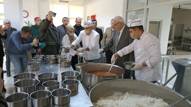Ereğli Belediyesi sıcak yemeklerle yürekleri ısıtacak