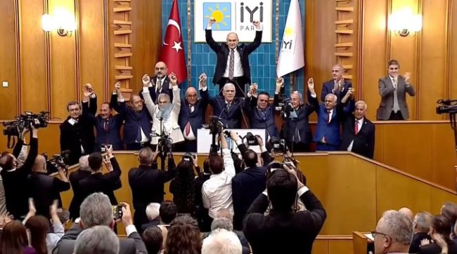 Zafer Partisi’nin 9 Kurucu İl Başkanı İYİ Parti’ye katıldı.