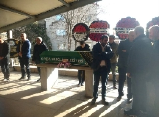 Altan Akçakese'nin anne acısı