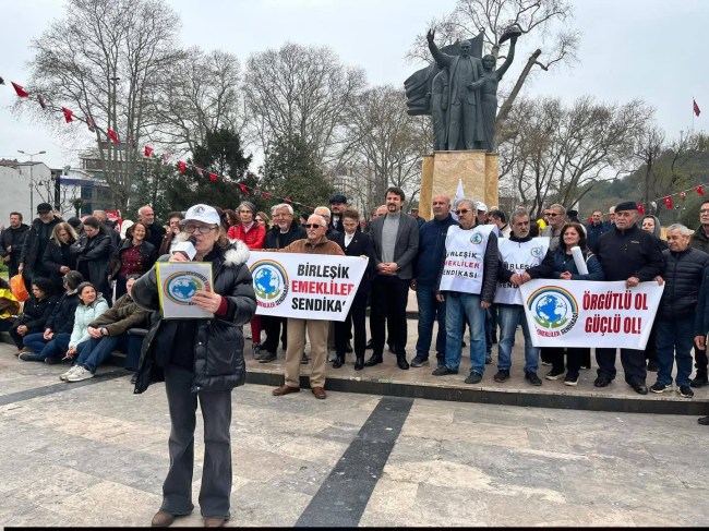 Emekliler olarak maaşlarımıza Mayıs ayında bir ARA ZAM istiyoruz.