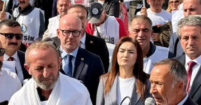 Birleşik Emekliler Sendikası Malatya Şubesi, Ankara’da düzenlenen eyleme katıldı.