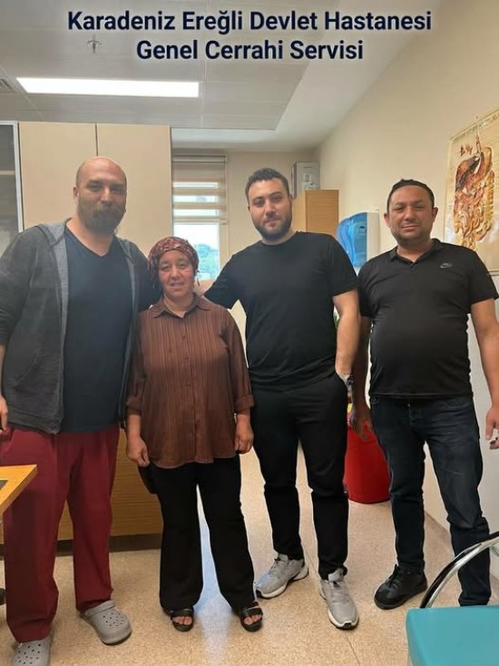 2 Uzman Dr. ileri düzey bir pankreas ameliyatına başarıyla imza attı.