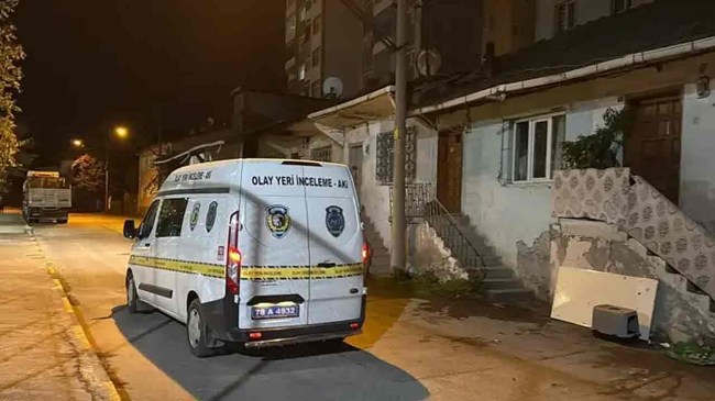 Kıskançlık tartışmasında bıçaklandı…