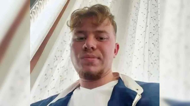 Devrilen Patpatın altında kalan, Muhammet Fidan (19) yaşamını yitirdi.