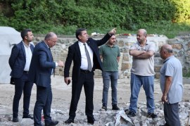 Başkan Erdem, Kent halkına hizmetini titizlikle sürdürüyor.