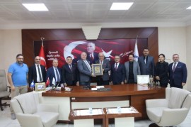 Oramiral Metin Ataç ve Sarıkamış heyeti, Başkan Posbıyıkı ziyaret etti.