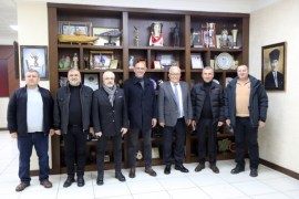 İstifa eden 8 Meclis üyesinin 6sı CHPye geri döndü