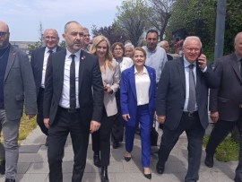 İYİ Parti Genel Başkan Yardımcısı Prof. Dr. İpek Özkal Sayan, Zonguldakta sevgiyle karşılandı