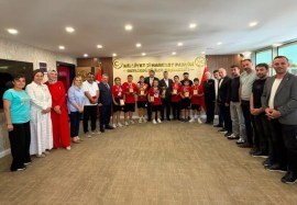 MHP Beylikdüzü İlçe Başkanlığı, Şampiyon Güreşçileri ağırladı.
