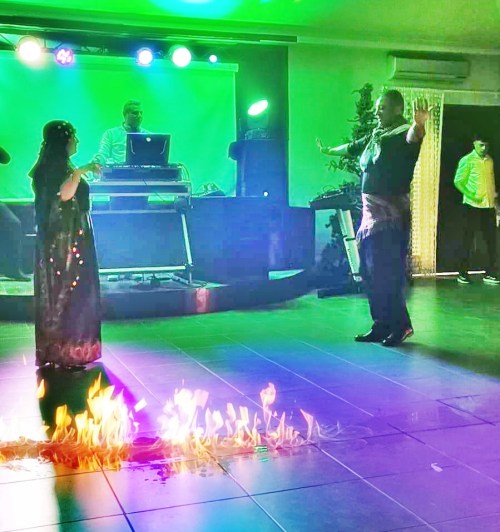 Halaylarla coştuk, horonlarla koptuk, oynamaya doyamadık